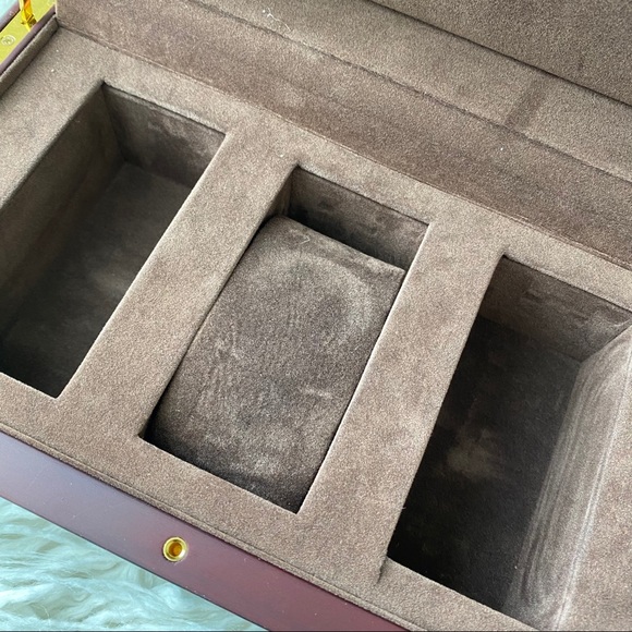 🕰 Michael Kors Wooden Watch Display Box 🕰 - Picture 4 of 6